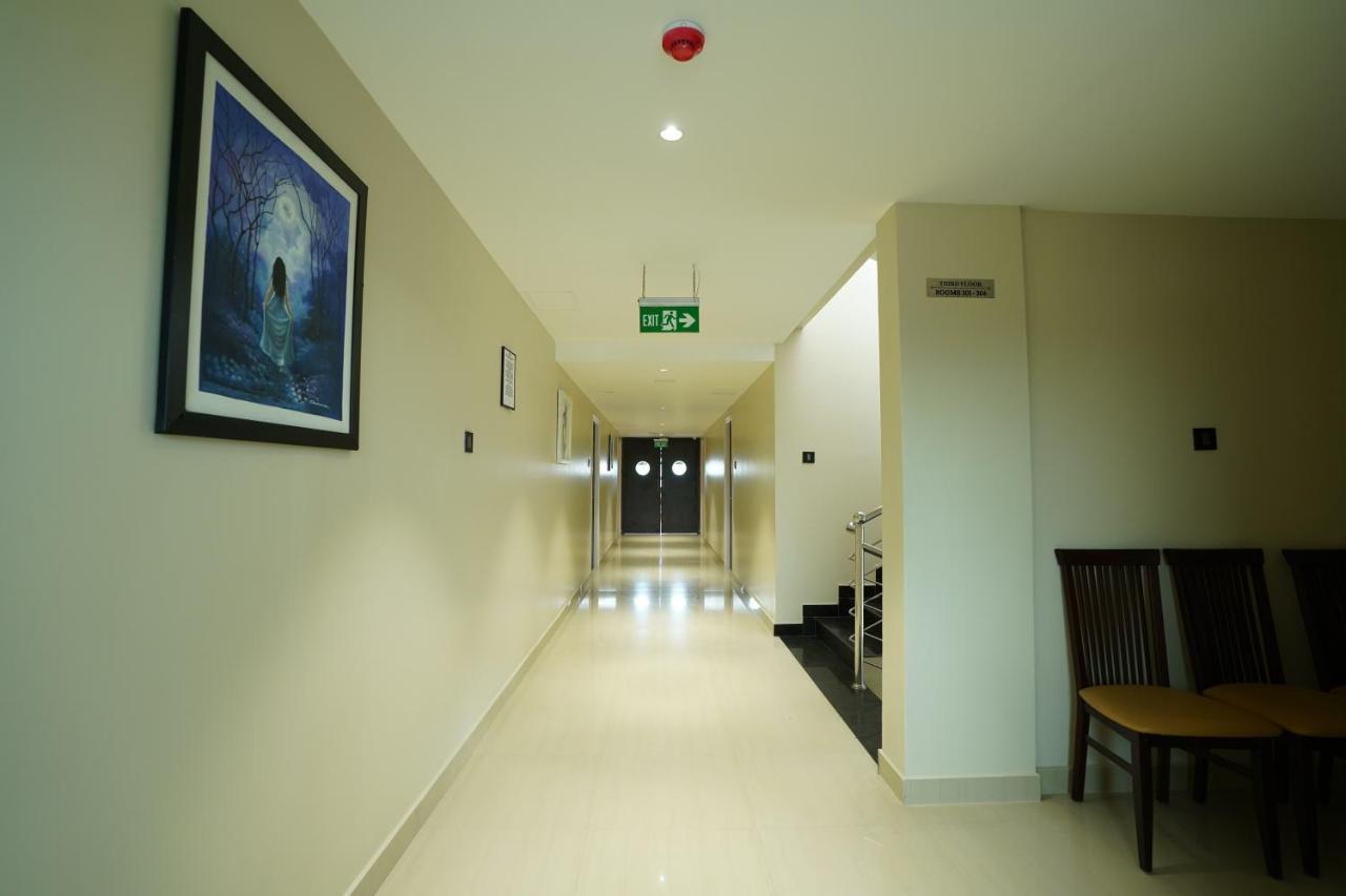 Hotel Neyyar Residency Neyyattinkara Exterior foto